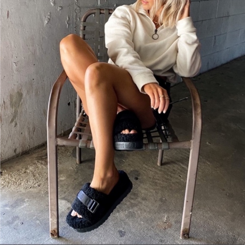 UGG Fluffita Shearing Platform Sandals Slippers